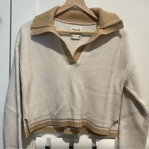 Abercrombie & Fitch White and Tan Knit Sweater